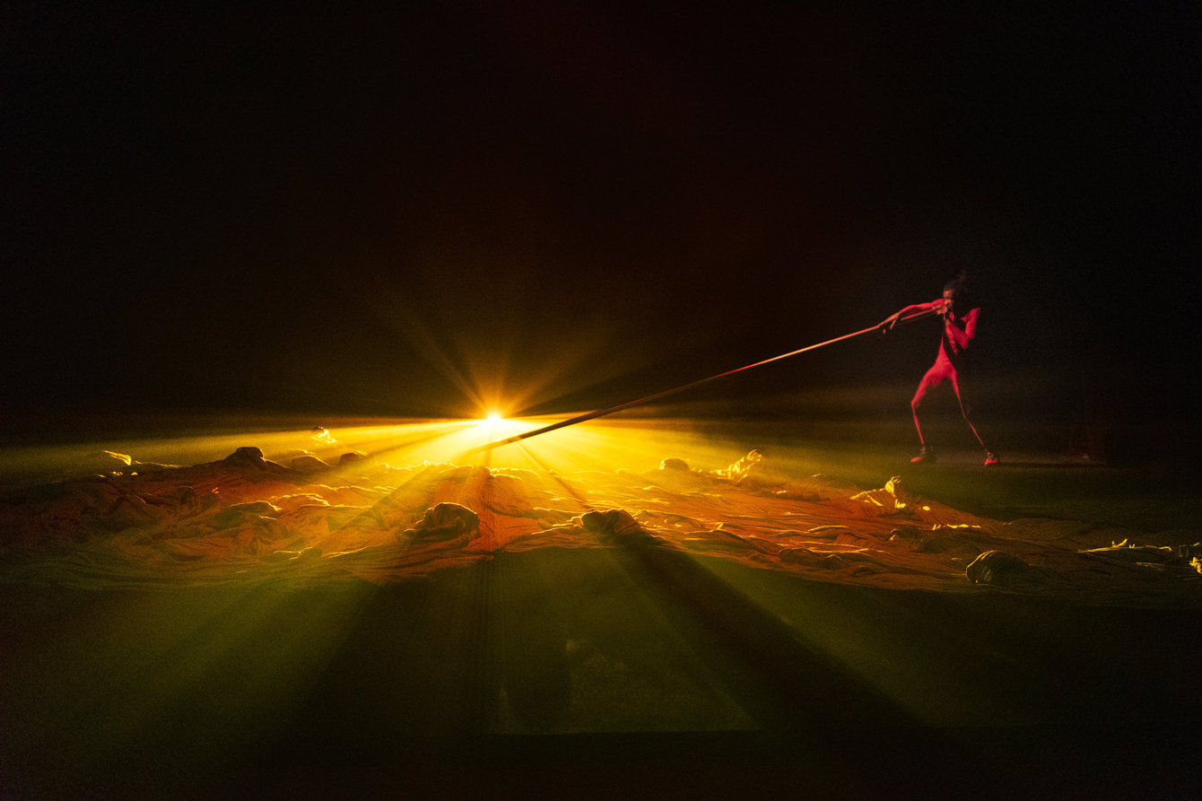 Tänzer, Bühnenbild: Berge & Sonnenaufgang 